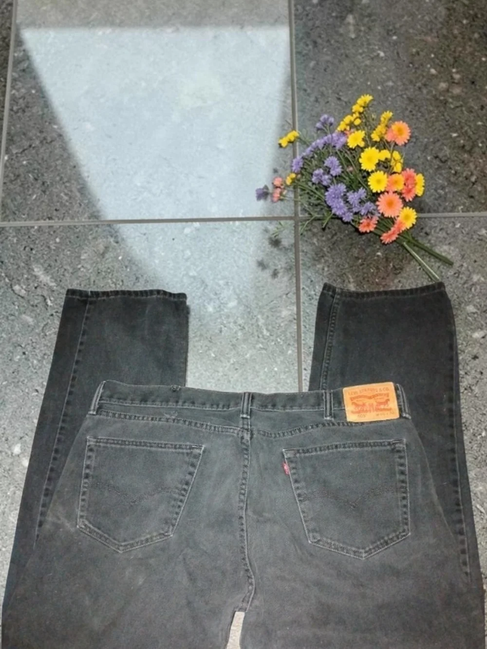 Classic Levi's 505 Regular Fit Straight Leg Black Wash Jeans 40x32